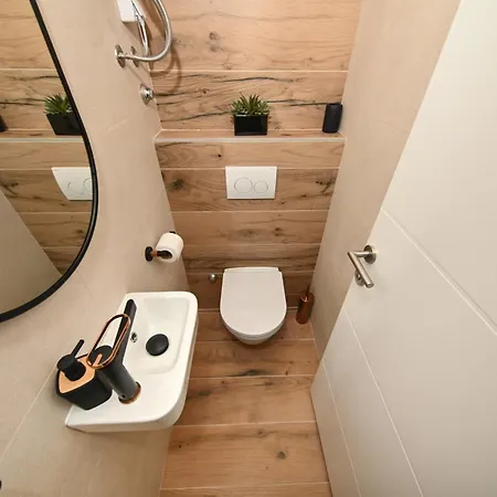 Nella With Sea Wiew *